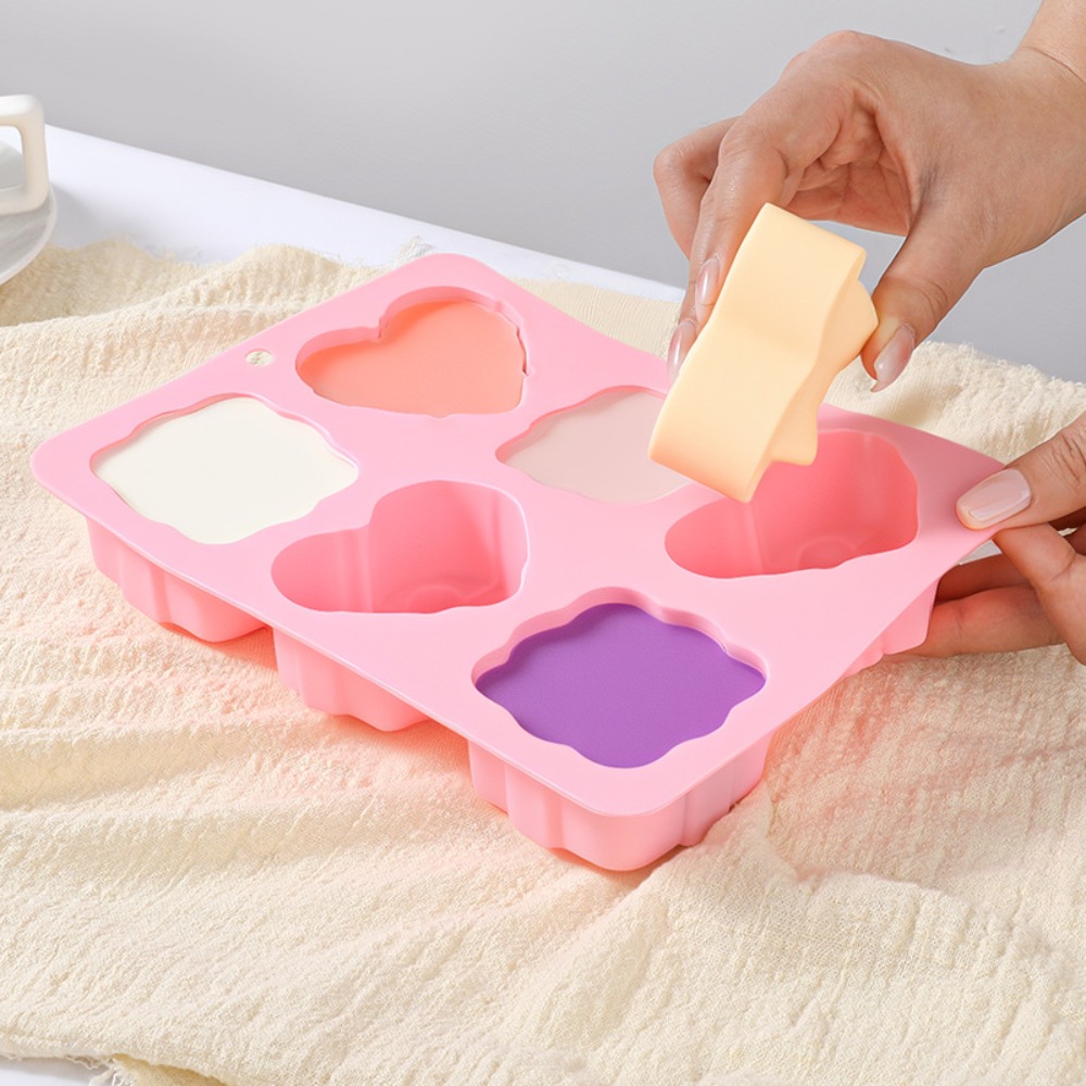 スクエアハート型シリコンモールド 6個取り リボンデザイン  - Candle Making Wax Melter のレビューと価格